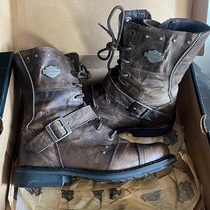 Harley-Davidson Monetta in Brown Distressed
Size 9. Leather Motorcycle Boots